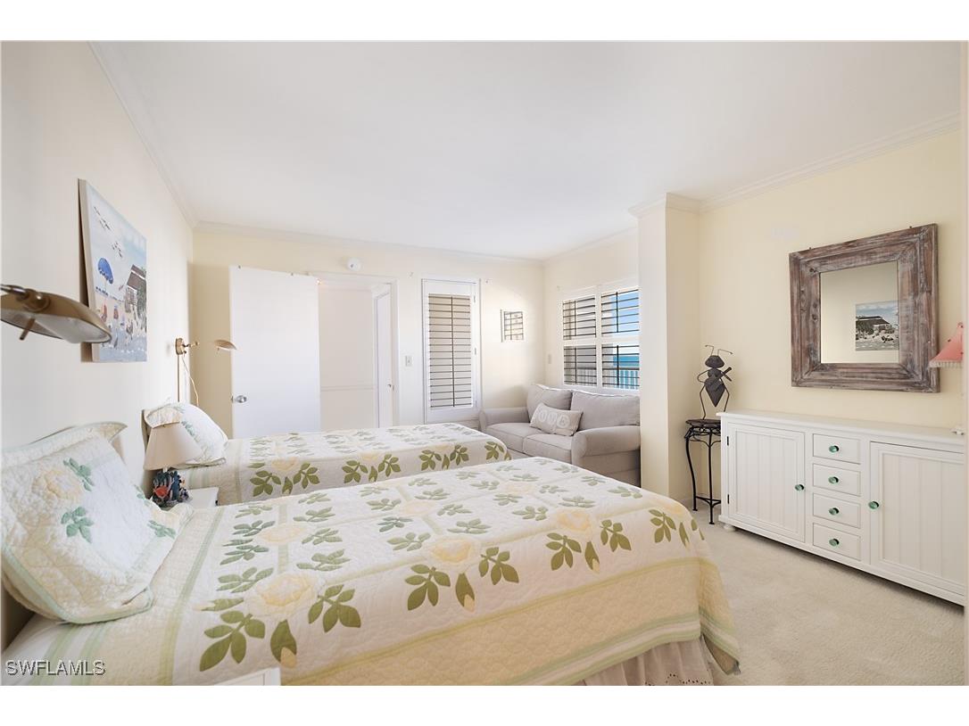 3443 Gulf Shore Boulevard N #504 Naples FL 34103 226005534 image11