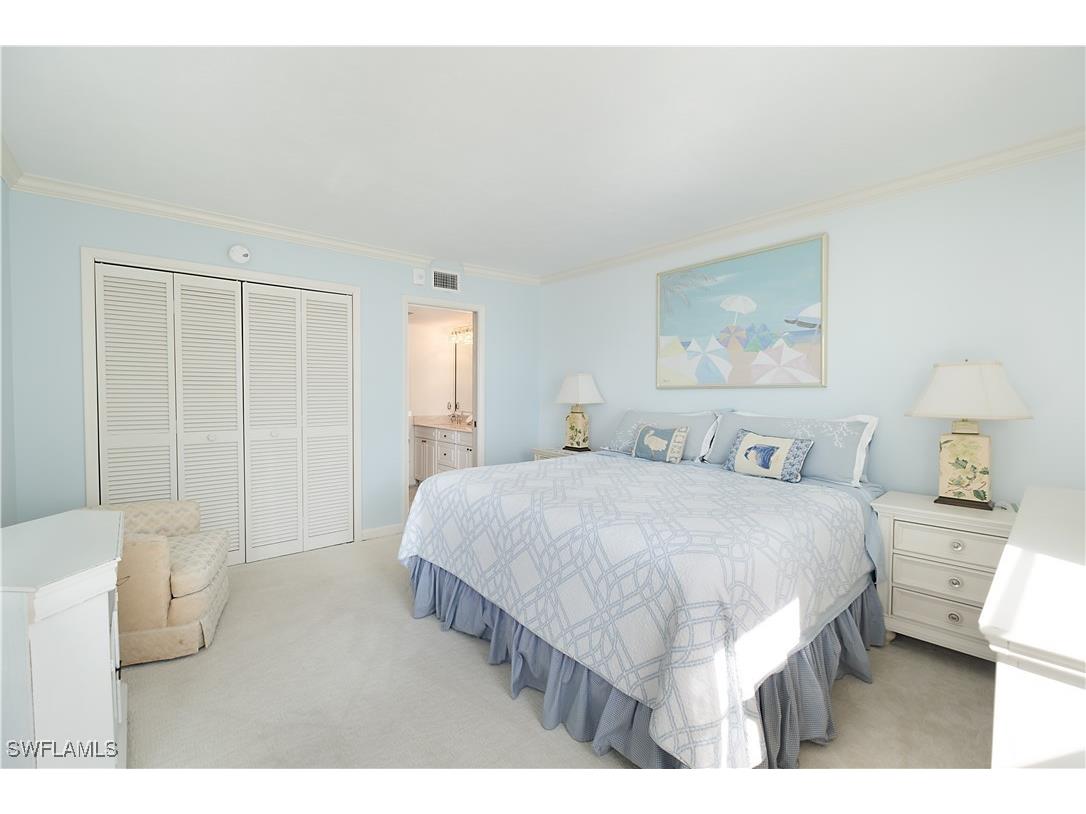 3443 Gulf Shore Boulevard N #504 Naples FL 34103 226005534 image13