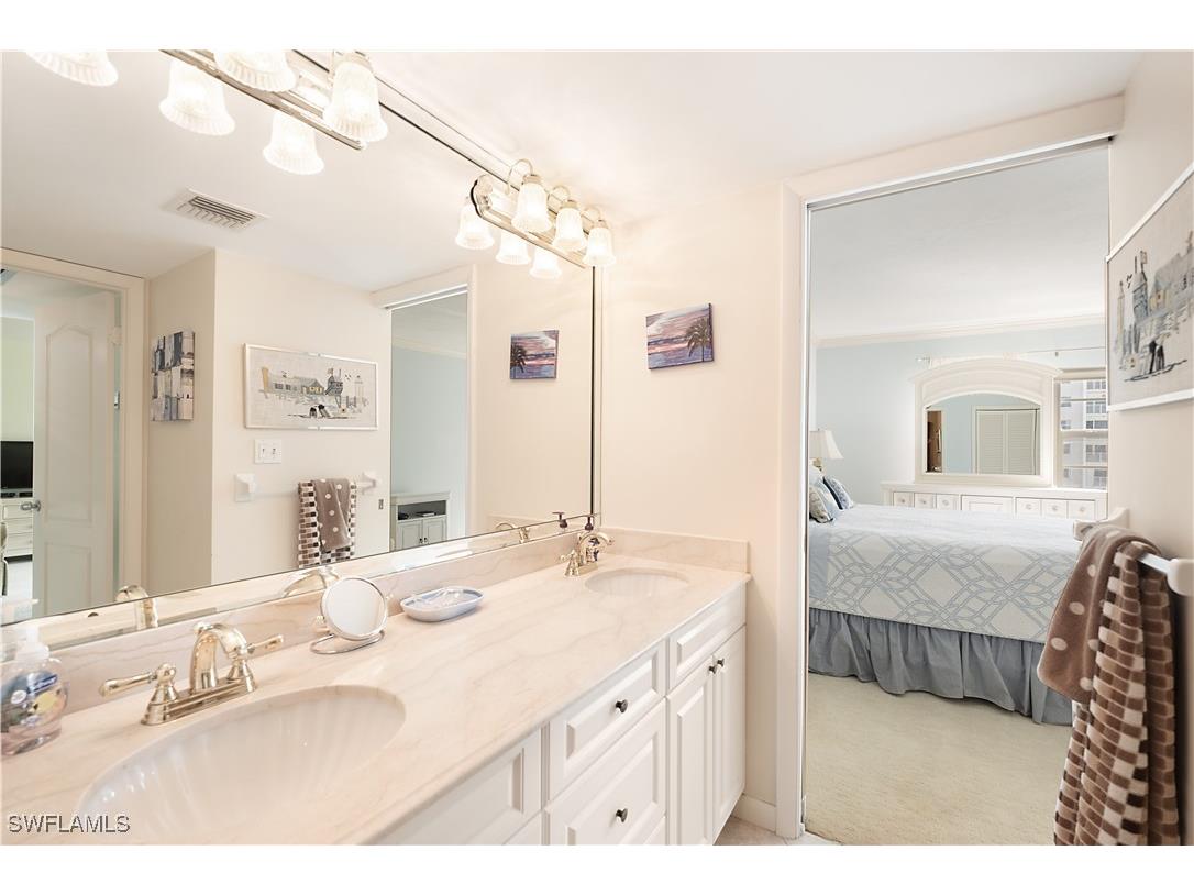 3443 Gulf Shore Boulevard N #504 Naples FL 34103 226005534 image15