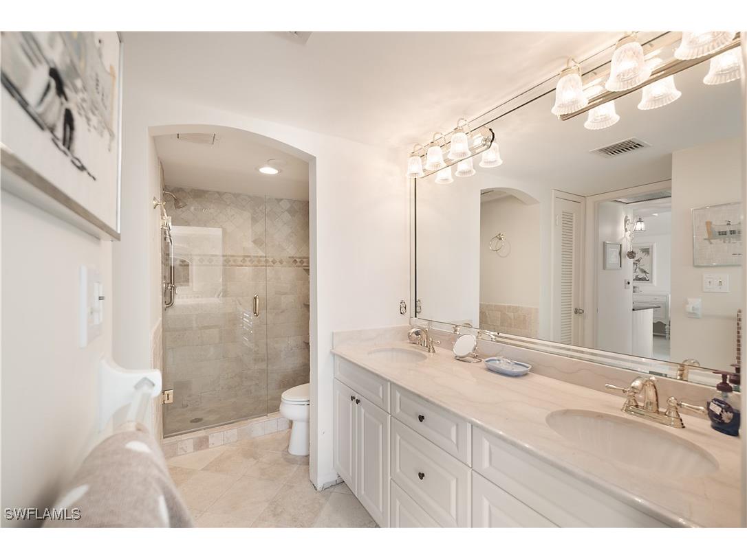 3443 Gulf Shore Boulevard N #504 Naples FL 34103 226005534 image16