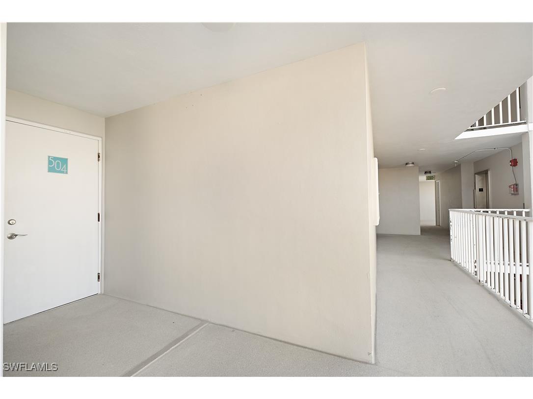 3443 Gulf Shore Boulevard N #504 Naples FL 34103 226005534 image18