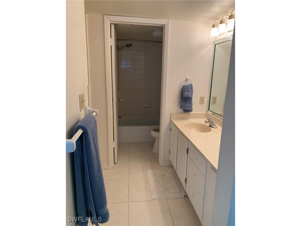 3443 Gulf Shore Boulevard N #506 Naples FL 34103 225067851 image8