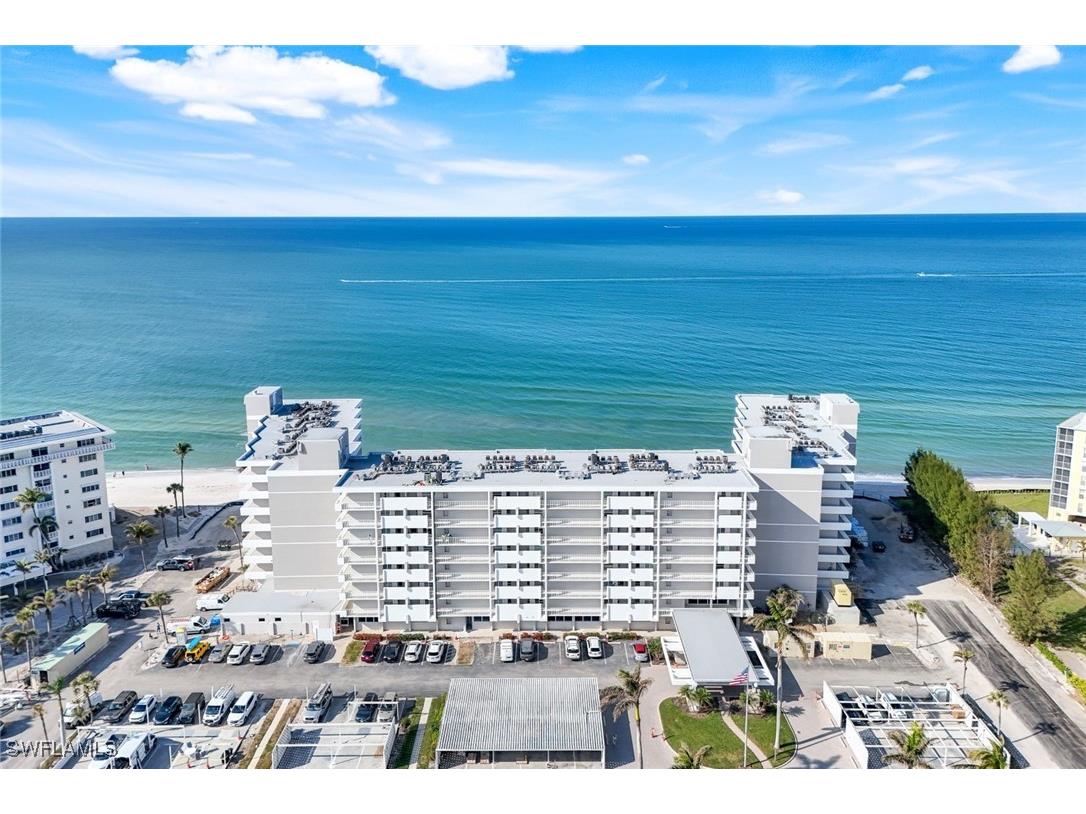 3443 Gulf Shore Boulevard N #511 Naples FL 34103 224105243 image1