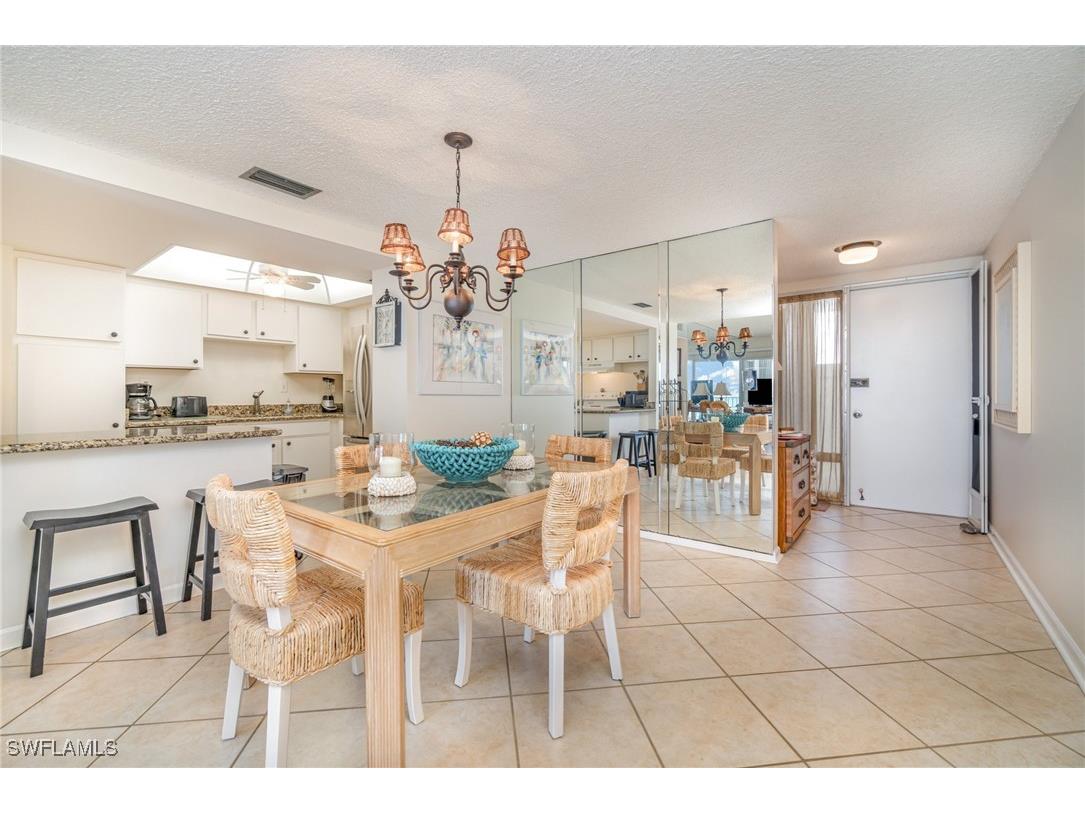 3443 Gulf Shore Boulevard N #609 Naples FL 34103 225068128 image4