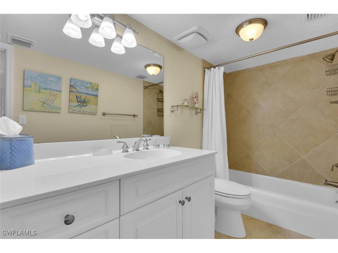 3443 Gulf Shore Boulevard N #710 Naples FL 34103 225078461 image20