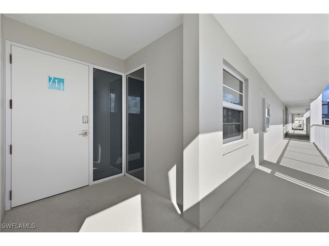 3443 Gulf Shore Boulevard N #711 Naples FL 34103 225073453 image20