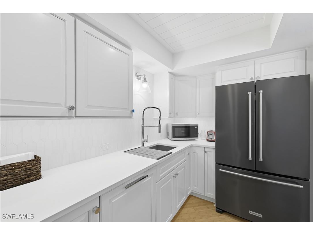 3443 Gulf Shore Boulevard N #711 Naples FL 34103 225073453 image7