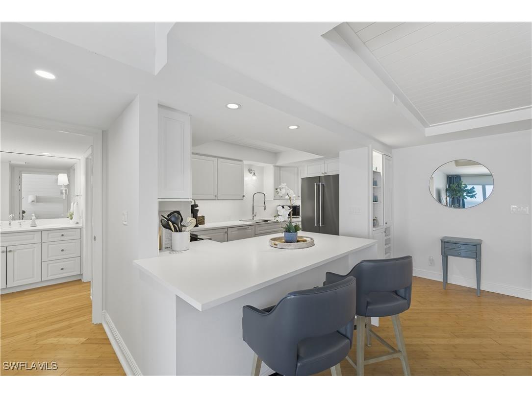 3443 Gulf Shore Boulevard N #711 Naples FL 34103 225073453 image8