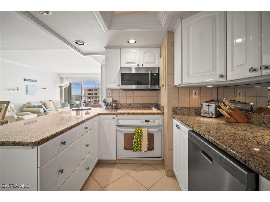 3443 Gulf Shore Boulevard N #713 Naples FL 34103 226003933 image10
