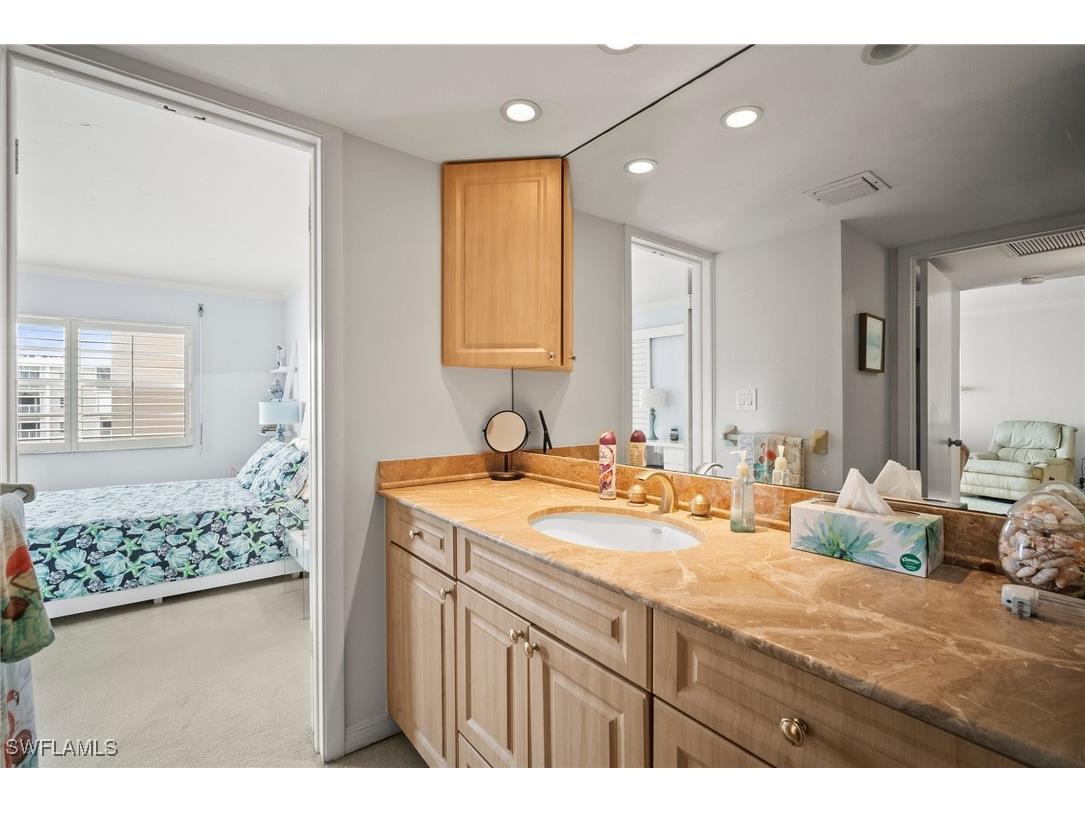 3443 Gulf Shore Boulevard N #713 Naples FL 34103 226003933 image21