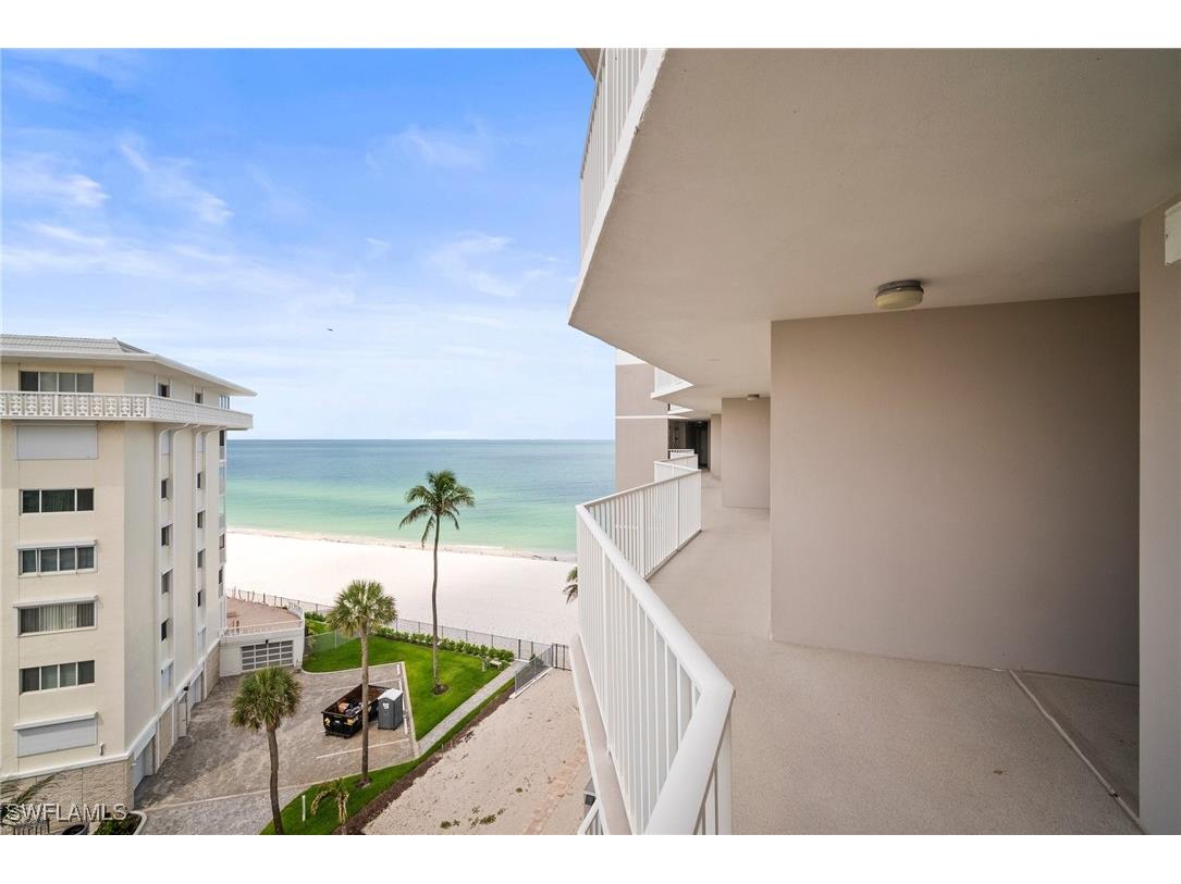 3443 Gulf Shore Boulevard N #713 Naples FL 34103 226003933 image25