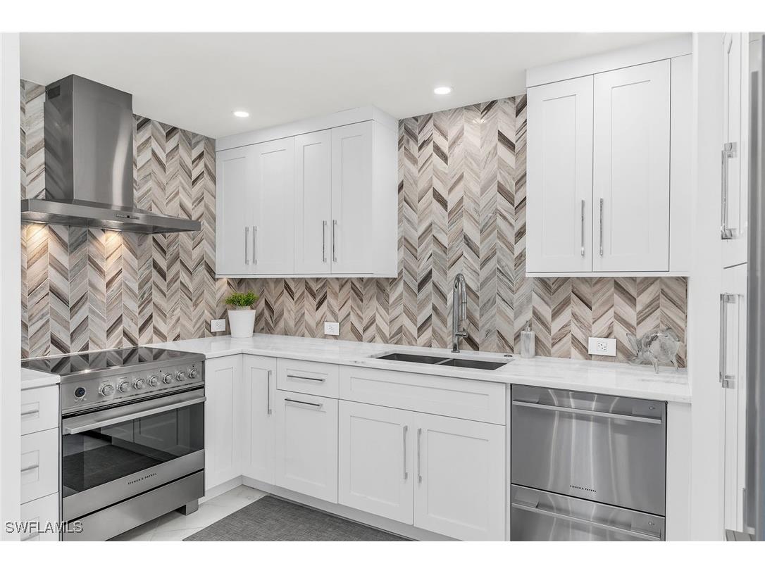 3443 Gulf Shore Boulevard N #803 Naples FL 34103 225076727 image8