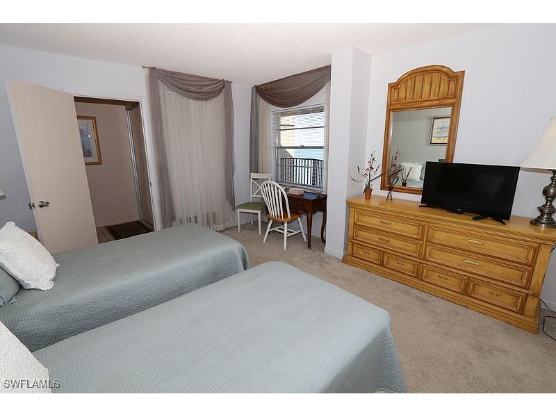 3443 Gulf Shore Boulevard N #804 Naples FL 34103 225068835 image12