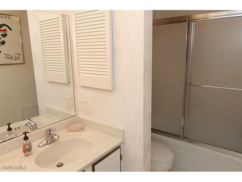 3443 Gulf Shore Boulevard N #804 Naples FL 34103 225068835 image13