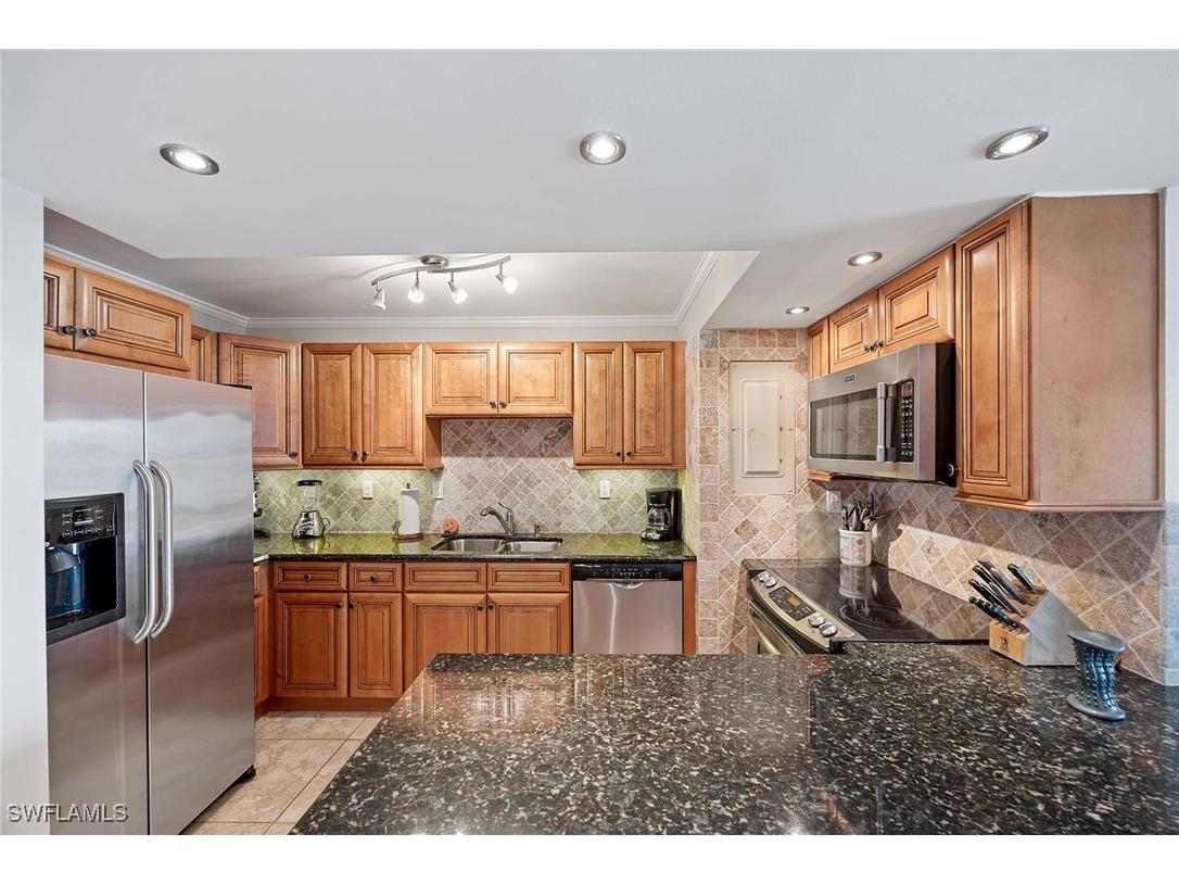  Naples FL 34103 225045911 image15