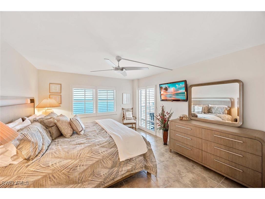 3443 Gulf Shore Boulevard N #808 Naples FL 34103 225045919 image17