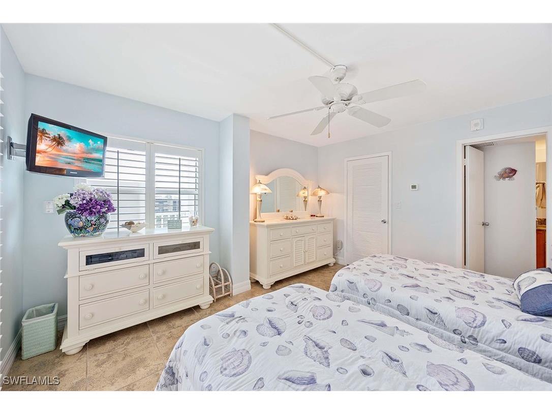 3443 Gulf Shore Boulevard N #808 Naples FL 34103 225045919 image21