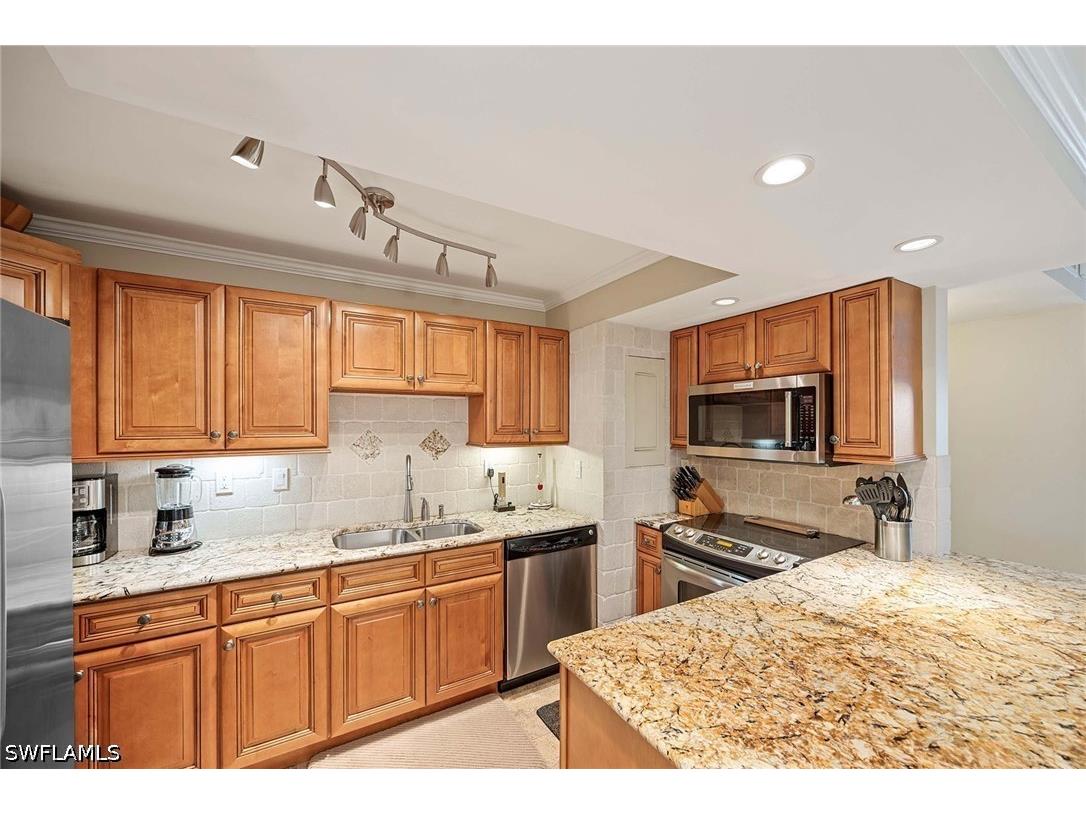 3443 Gulf Shore Boulevard N #808 Naples FL 34103 226019583 image14