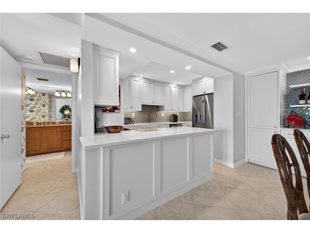 3443 Gulf Shore Boulevard N #809 Naples FL 34103 226011646 image10
