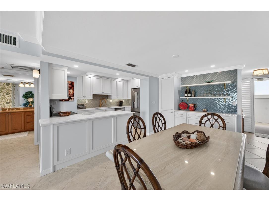 3443 Gulf Shore Boulevard N #809 Naples FL 34103 226011646 image9