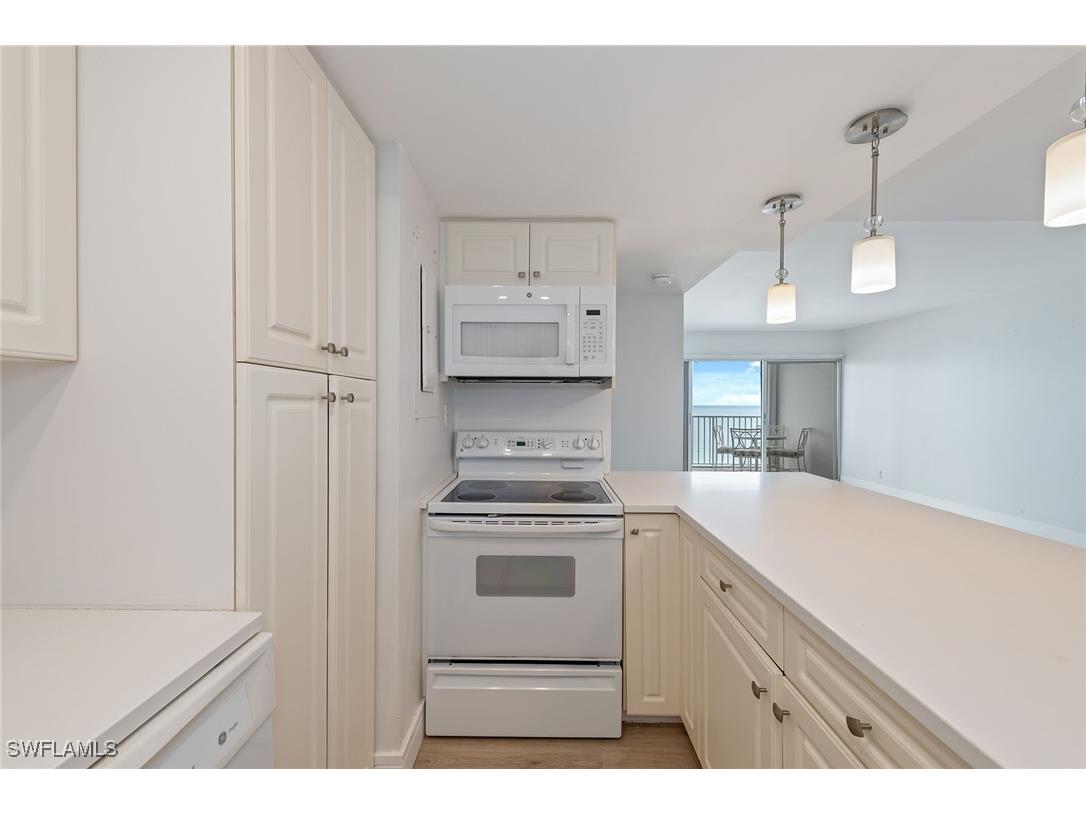 3443 Gulf Shore Boulevard N #810 Naples FL 34103 225079166 image5