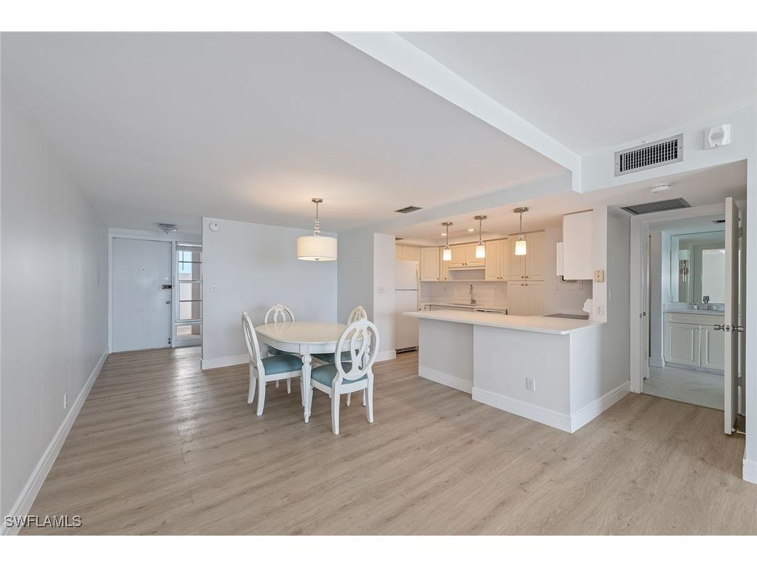 3443 Gulf Shore Boulevard N #810 Naples FL 34103 225079166 image8