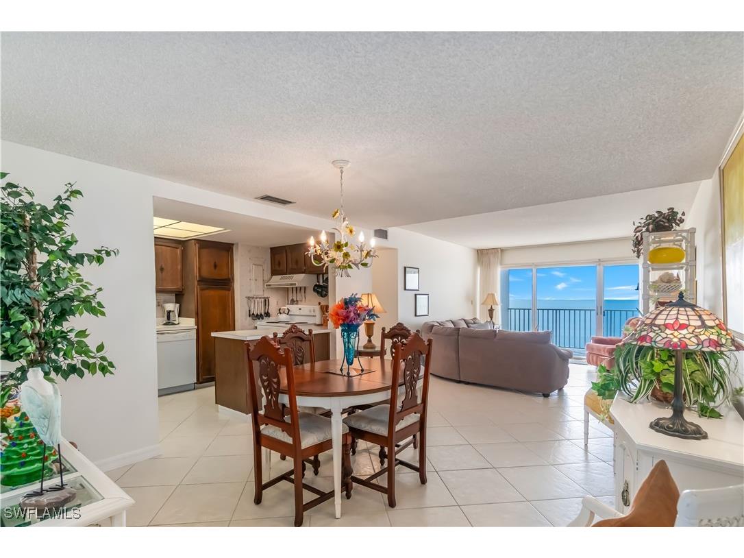 3443 Gulf Shore Boulevard N #812 Naples FL 34103 225071741 image2