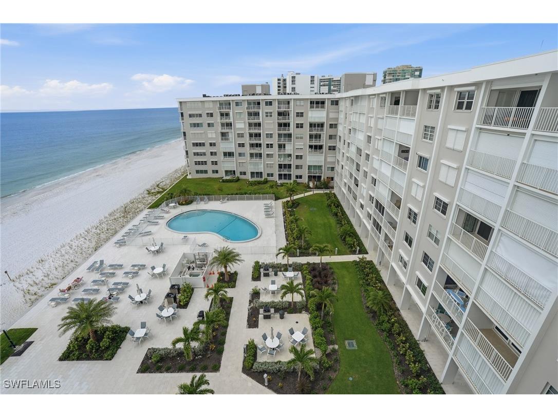 3443 Gulf Shore Boulevard N #814 Naples FL 34103 225077717 image1