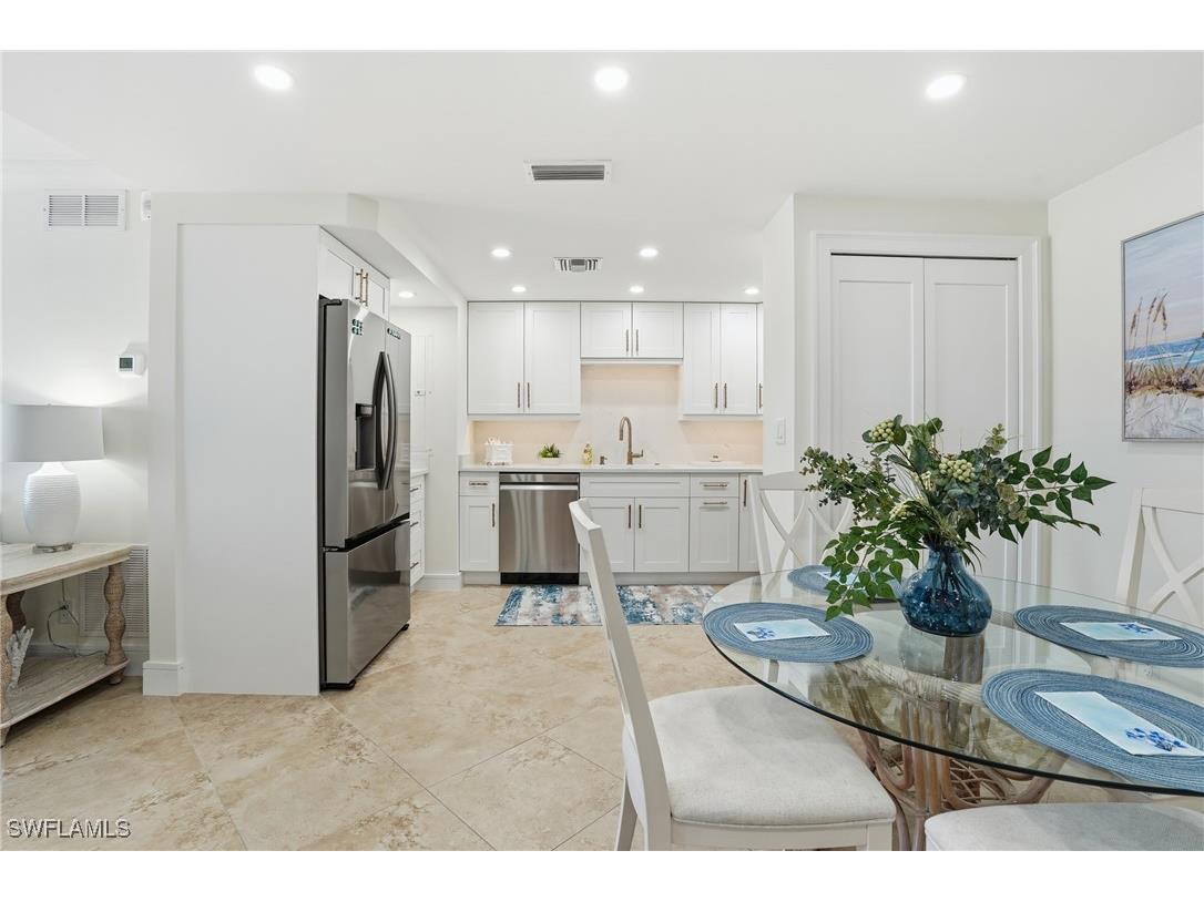 3443 Gulf Shore Boulevard N #814 Naples FL 34103 225077717 image18