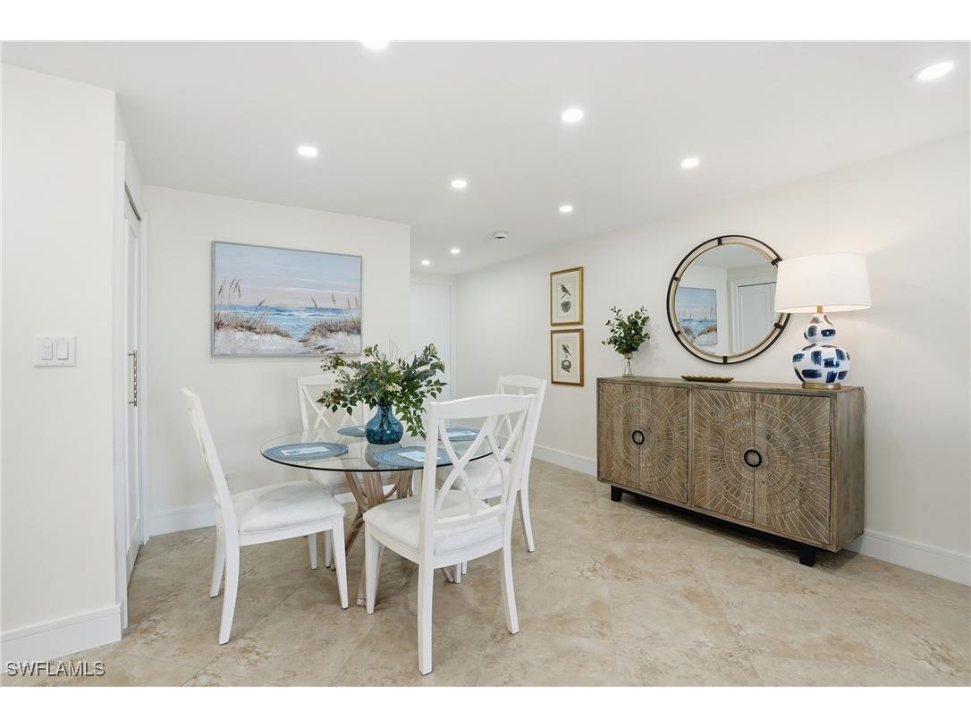 3443 Gulf Shore Boulevard N #814 Naples FL 34103 225077717 image19