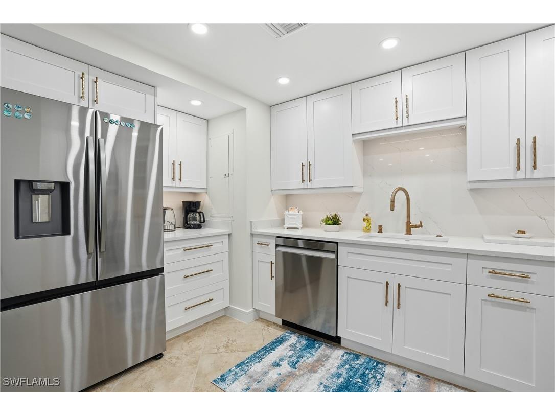 3443 Gulf Shore Boulevard N #814 Naples FL 34103 225077717 image20