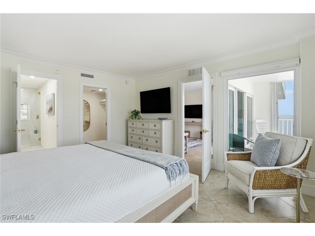 3443 Gulf Shore Boulevard N #814 Naples FL 34103 225077717 image23