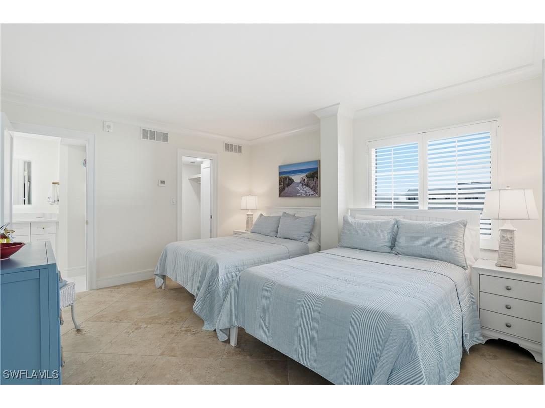 3443 Gulf Shore Boulevard N #814 Naples FL 34103 225077717 image28