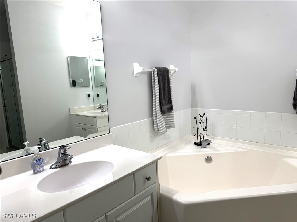3445 Grand Cypress Drive #202 Naples FL 34119 225083424 image11