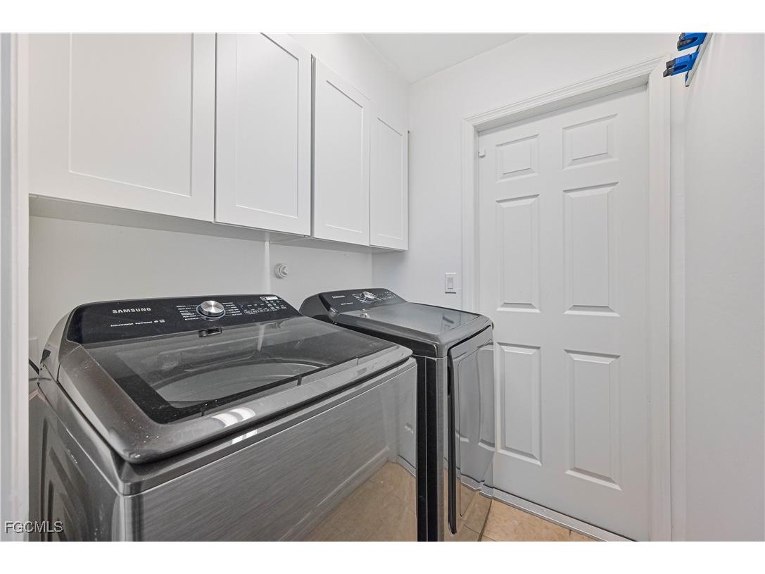 3445 NE 8th Place Cape Coral FL 33909 2025021151 image18