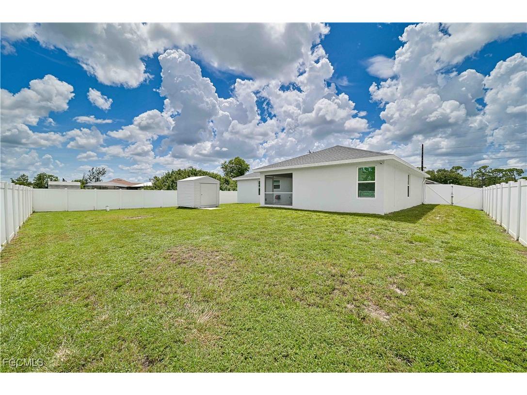 3445 NE 8th Place Cape Coral FL 33909 2025021151 image6