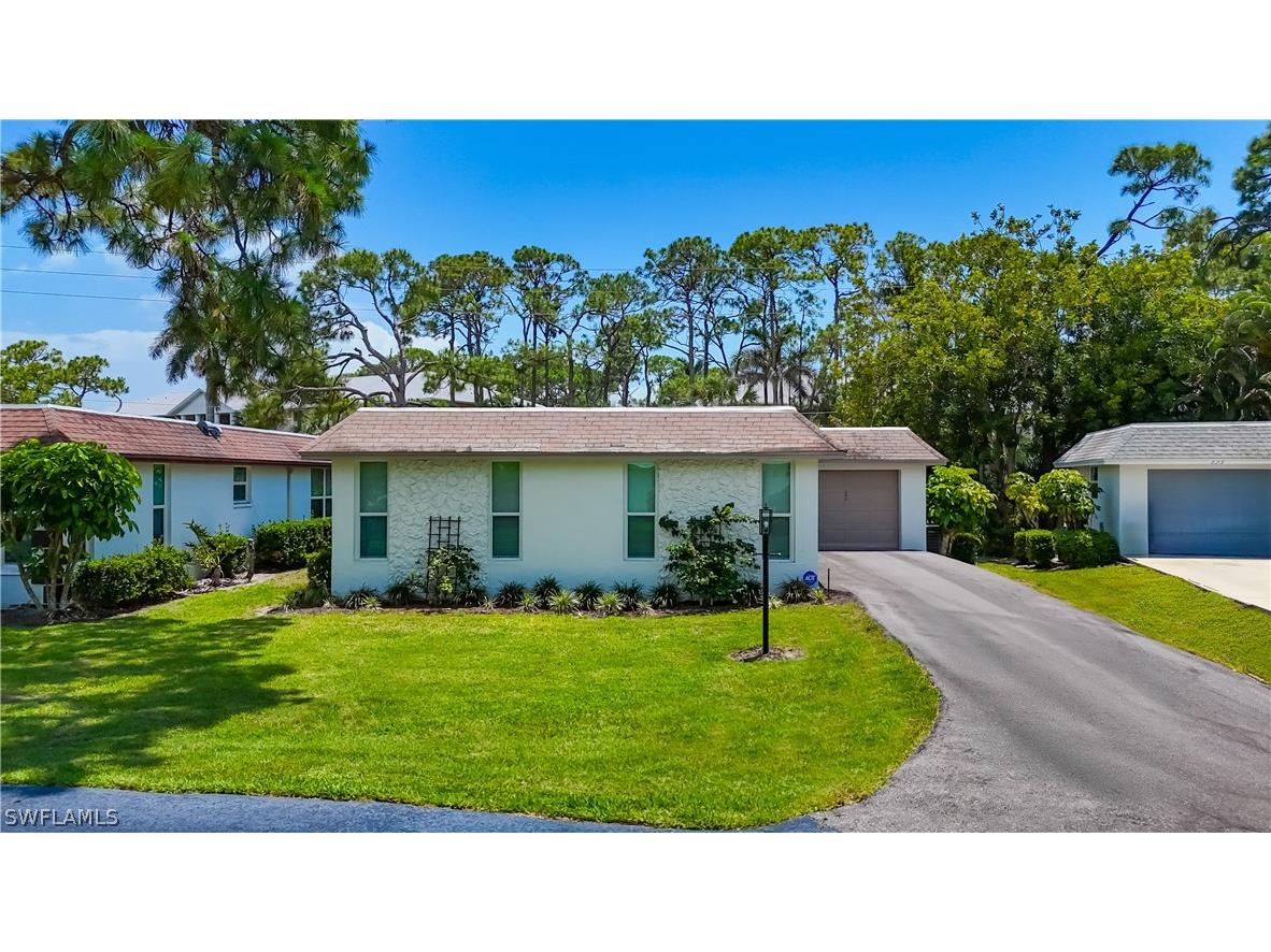 345 Carnaby Court #57 Naples FL 34112 224044712 image1