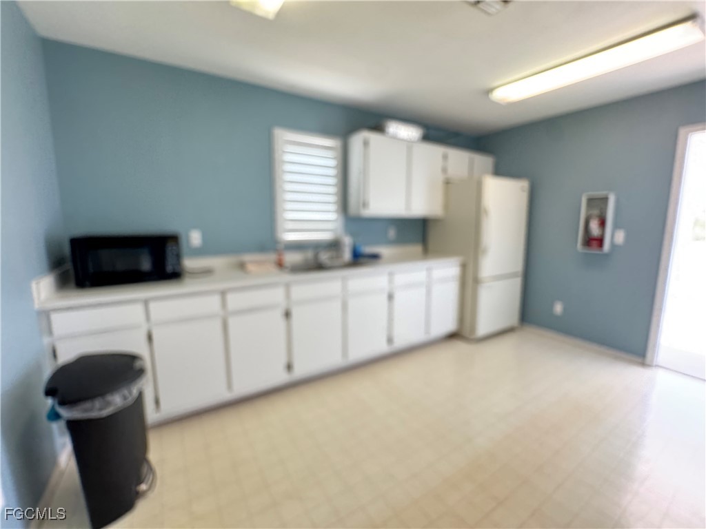 345 Mango Street #301 Fort Myers Beach FL 33931 2025016521 image25