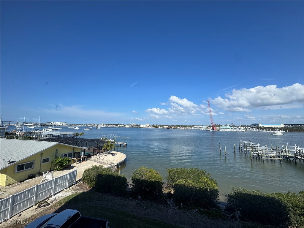 345 Mango Street #301 Fort Myers Beach FL 33931 2025016521 image28