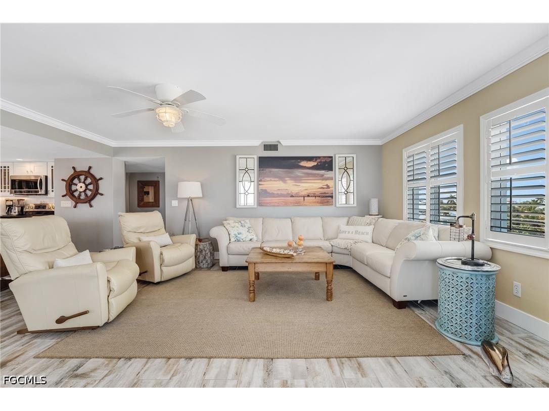 345 Mango Street #401 Fort Myers Beach FL 33931 2026014216 image10