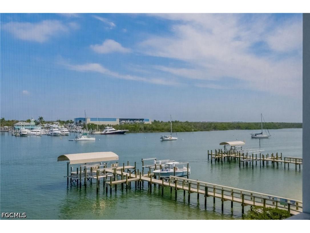 345 Mango Street #401 Fort Myers Beach FL 33931 2026014216 image33