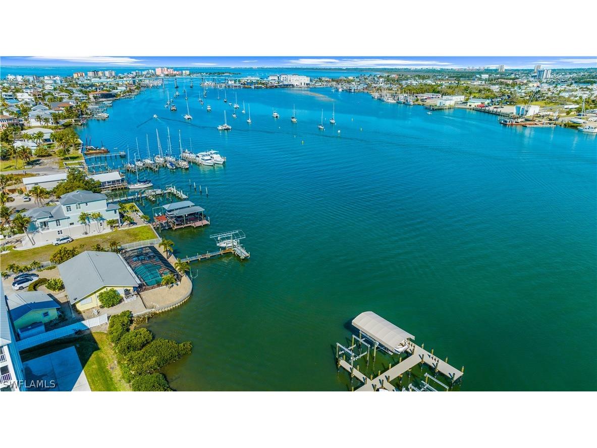 345 Mango Street #406 Fort Myers Beach FL 33931 226010901 image8