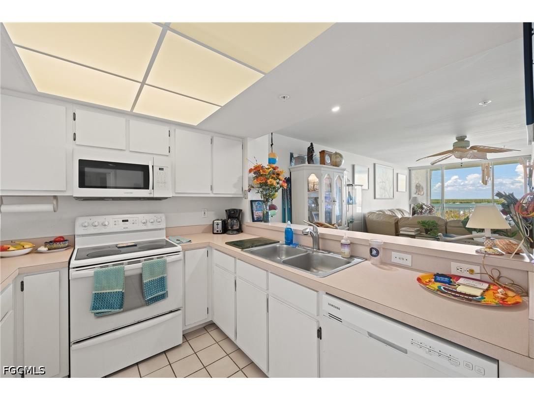 345 Mango Street #605 Fort Myers Beach FL 33931 2026025701 image16