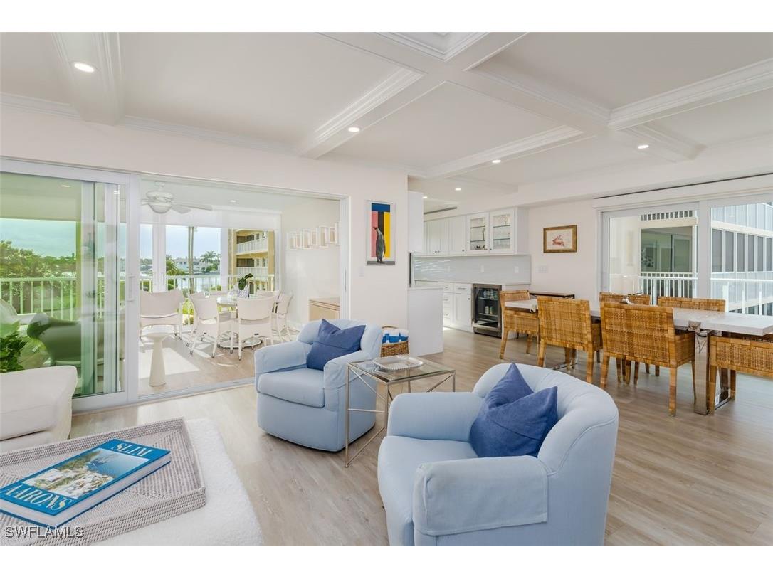 3450 Gulf Shore Boulevard N #210 Naples FL 34103 225064846 image1