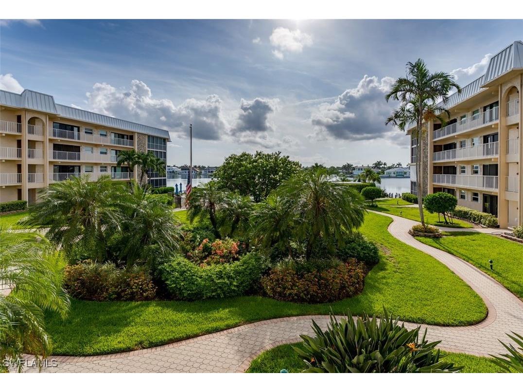 3450 Gulf Shore Boulevard N #210 Naples FL 34103 225075509 image29