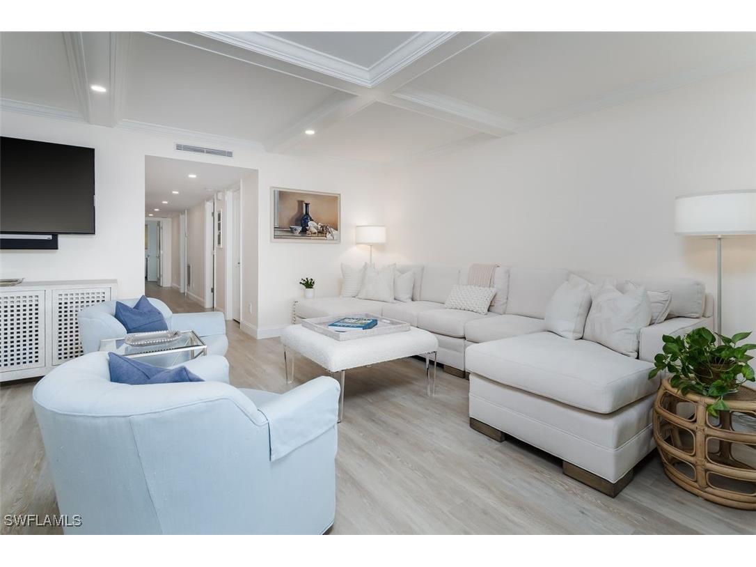 3450 Gulf Shore Boulevard N #210 Naples FL 34103 225075509 image3