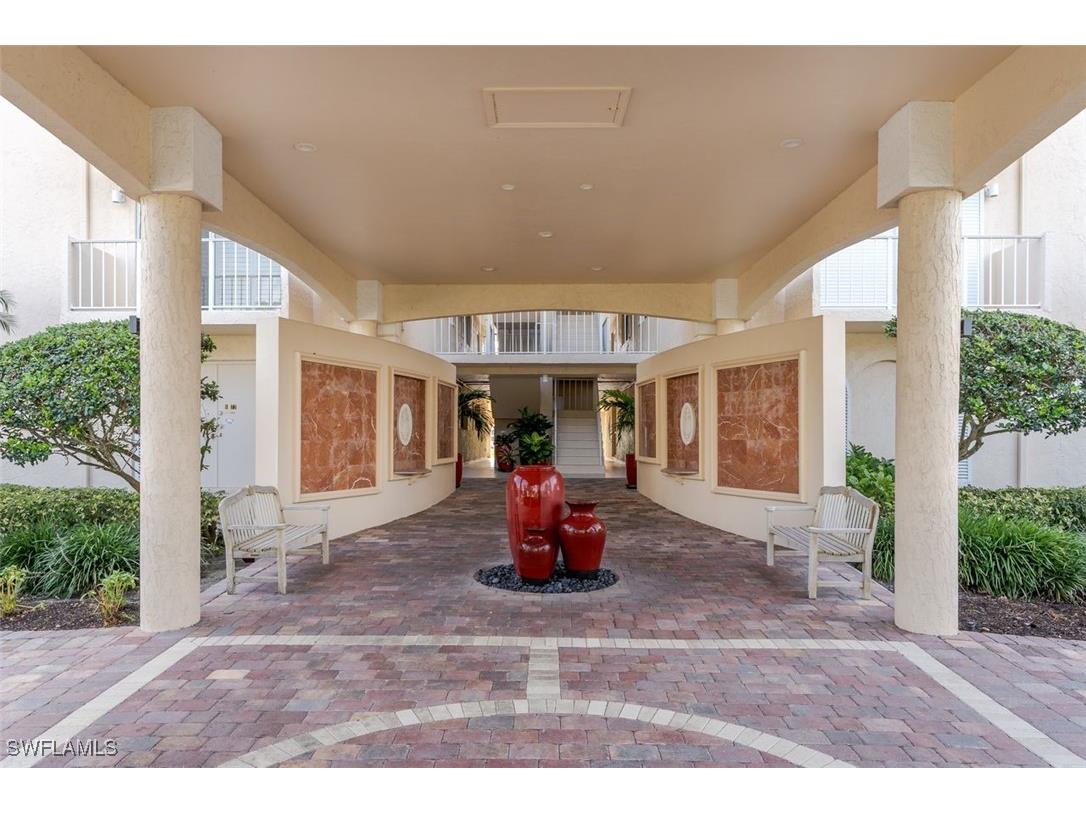 3450 Gulf Shore Boulevard N #210 Naples FL 34103 225075509 image30