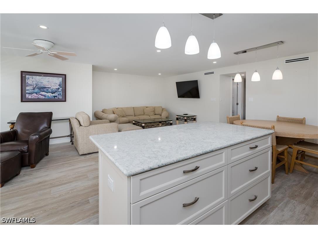 3450 Gulf Shore Boulevard N #305 Naples FL 34103 226012816 image10
