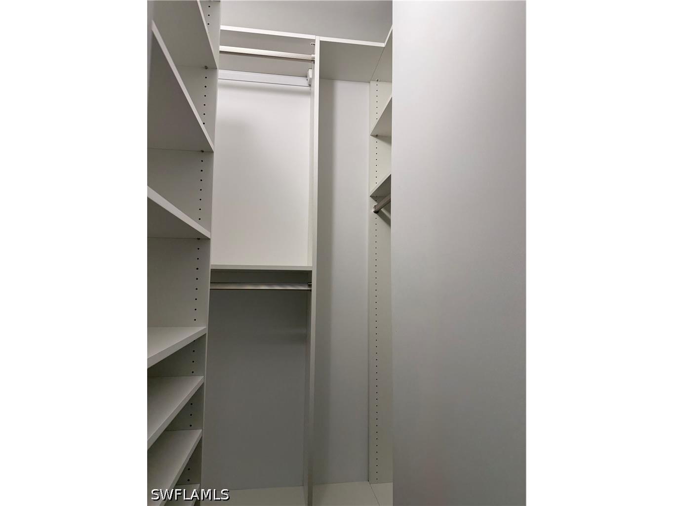 3450 Gulf Shore Boulevard N #305 Naples FL 34103 226012816 image23