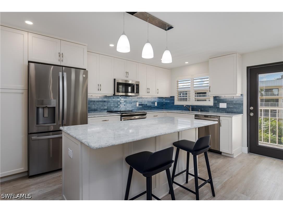 3450 Gulf Shore Boulevard N #305 Naples FL 34103 226012816 image9